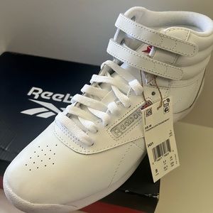 New Reebok High top White/ Silver size 8
